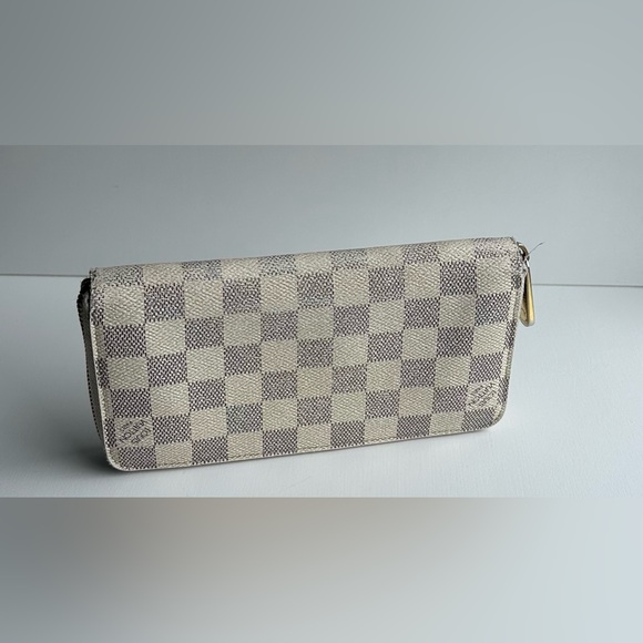 AUTHENTIC!! Louis Vuitton Zippy Wallet. Damien Azur - Picture 2 of 8